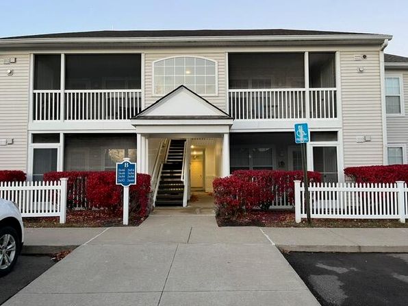 2652 S Knightsbridge Cir