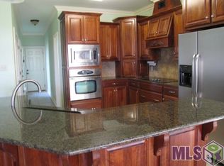 927 Fairwinds Ave, Zachary, LA 70791