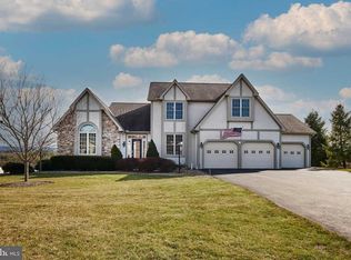 195 Meadow Flower Cir, Bellefonte, PA 16823