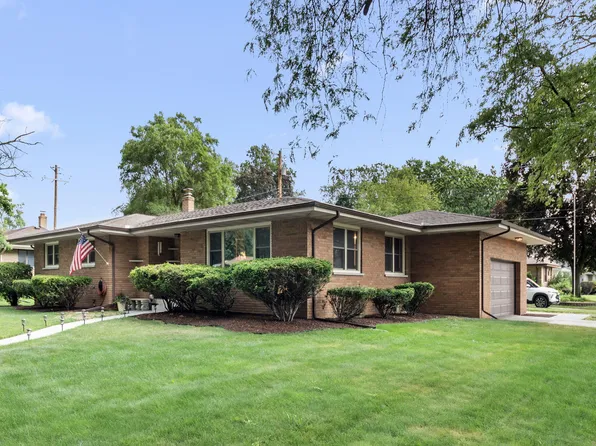 8423 Hohman Ave, Munster, IN 46321