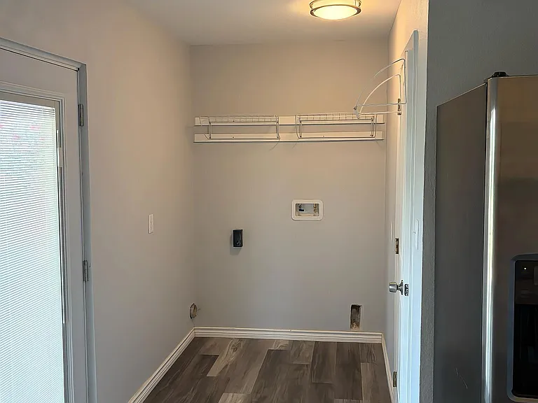 Washer And Dryer Hookups