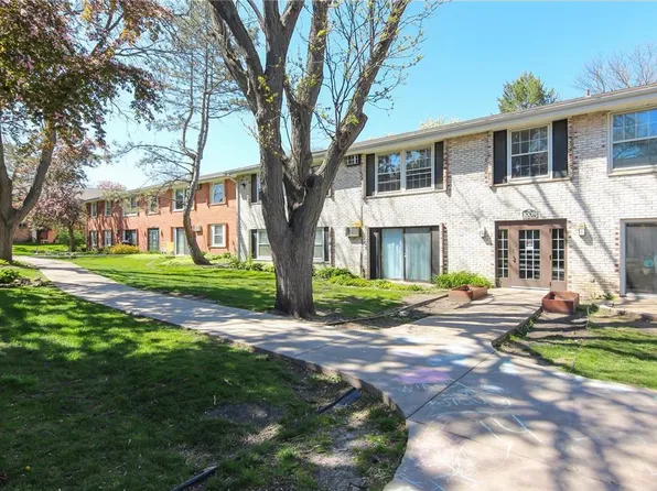 1008 Westbrooke Way APT 7, Hopkins, MN 55343