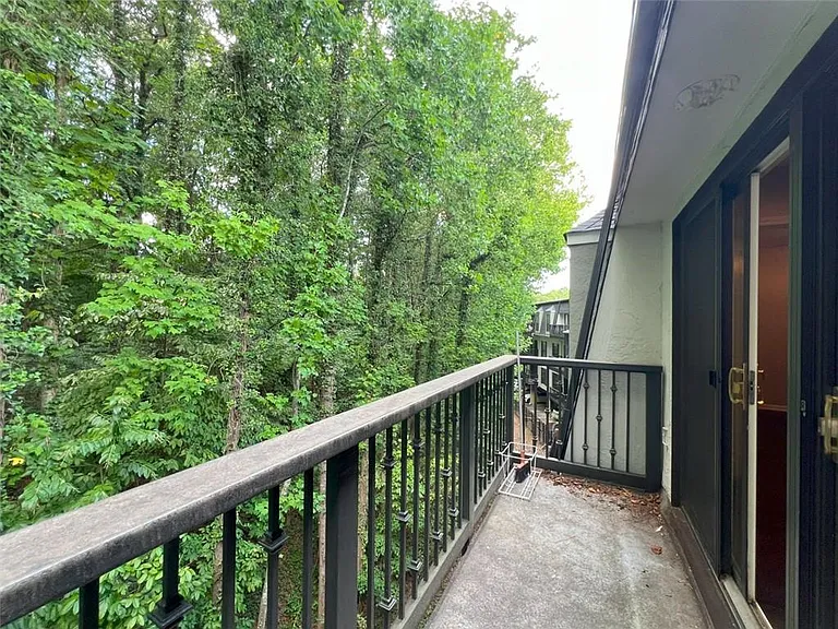 3312 Pine Heights Dr NE — Photo 26