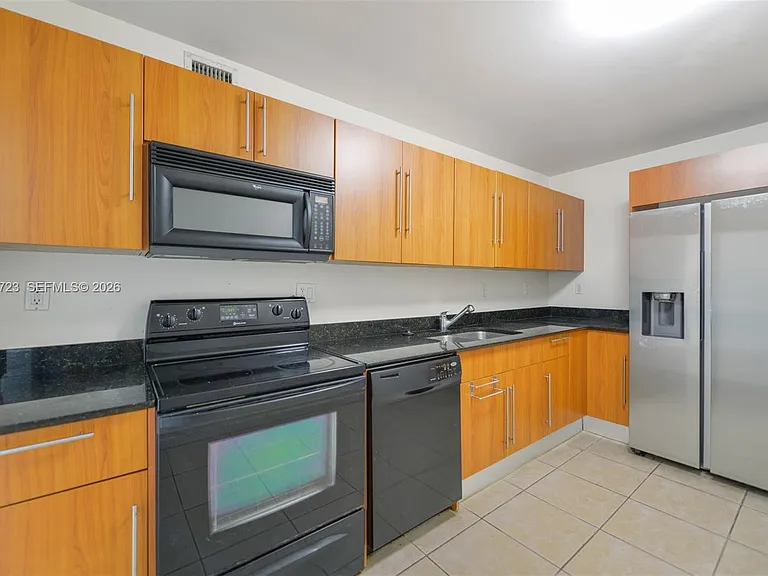 3001 S Ocean Dr #749 — Photo 8