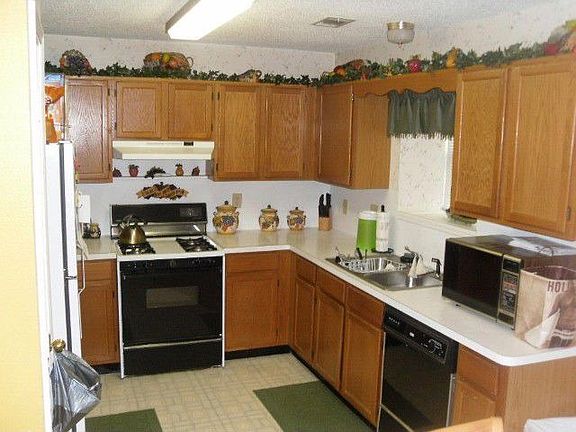 4th image of 6044 Great Oaks Dr