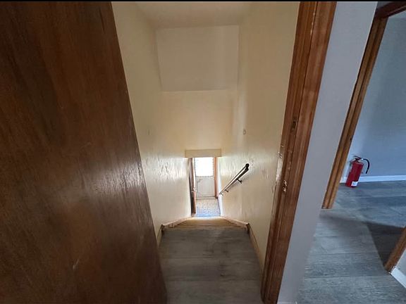 3rd image of 341 Mason Ave #2