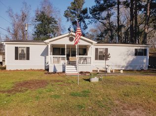 106 Chevis Rd, Savannah, GA 31419