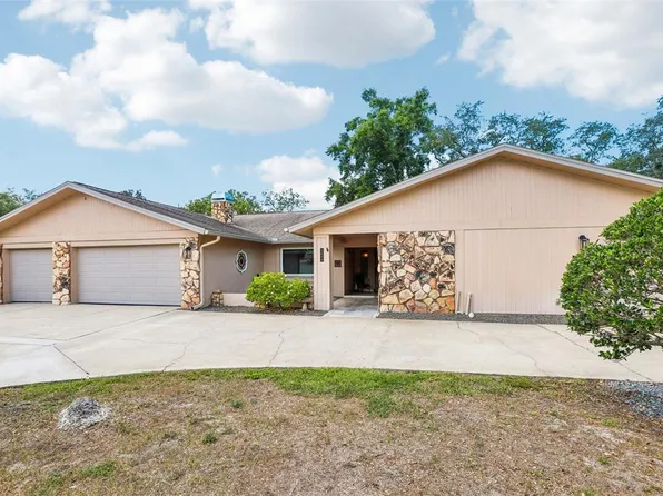 2424 Sundancer Dr, Clearwater, FL 33759