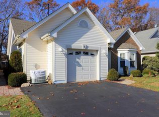 6 Symphony Ave, Bayville, NJ