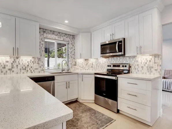 2941 Angler Dr, Delray Beach, FL 33445