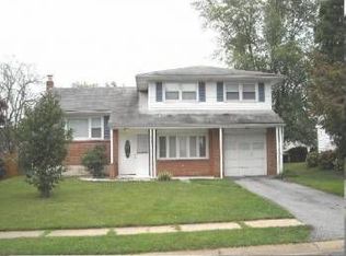 111 Burningbush Dr, Newark, DE 19711