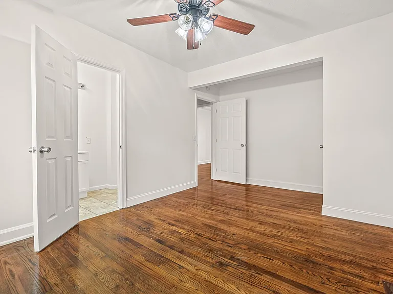 1028 Womack Ave — Photo 9