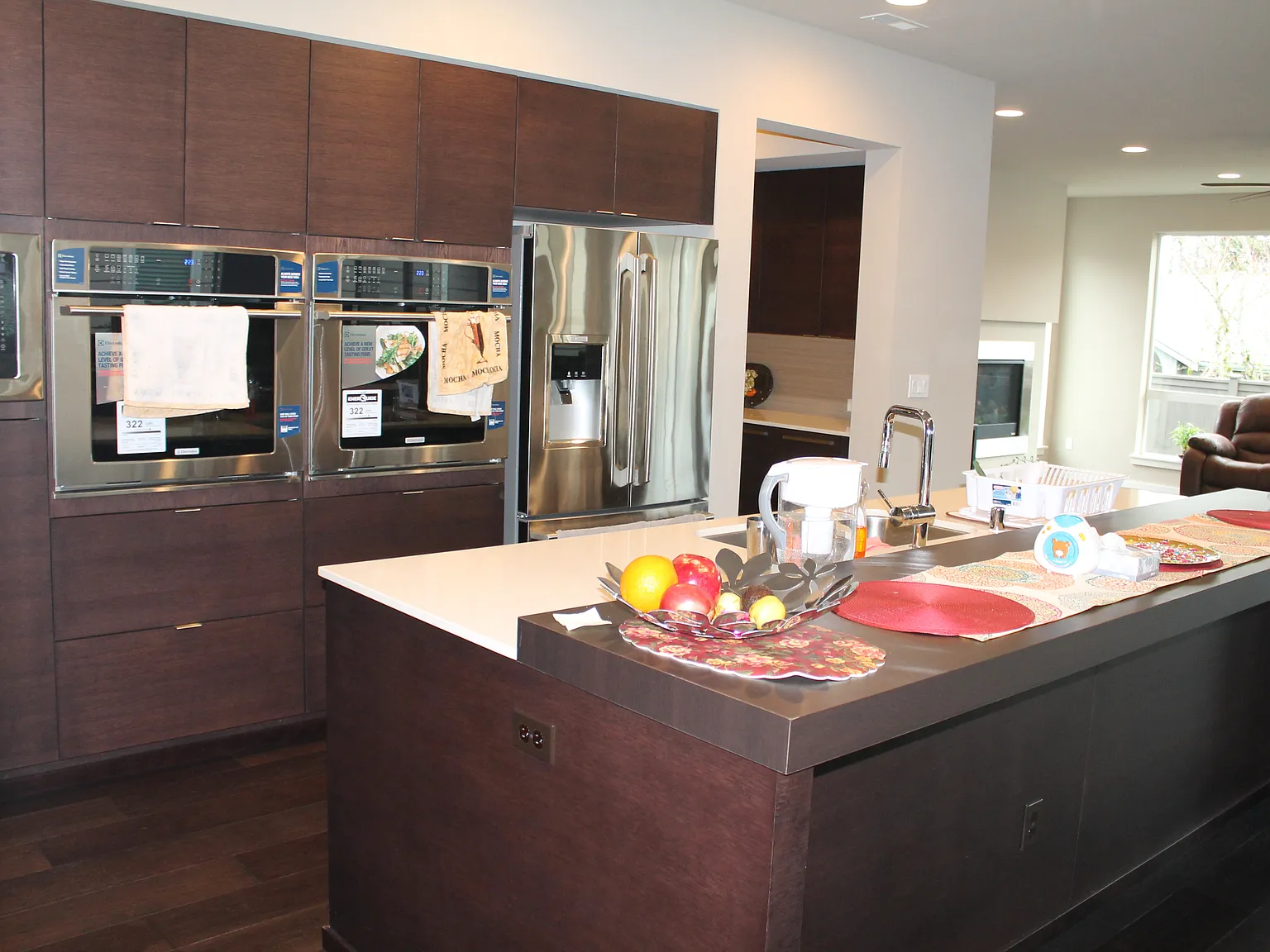 4 bed, 3940 sqft, $6,400 — Photo 4