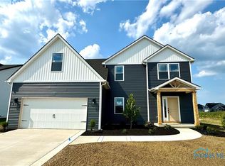 5083 Magnolia Dr, Oregon, OH 43616