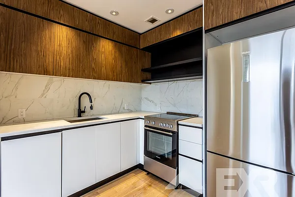 Rented by EXR | media 84