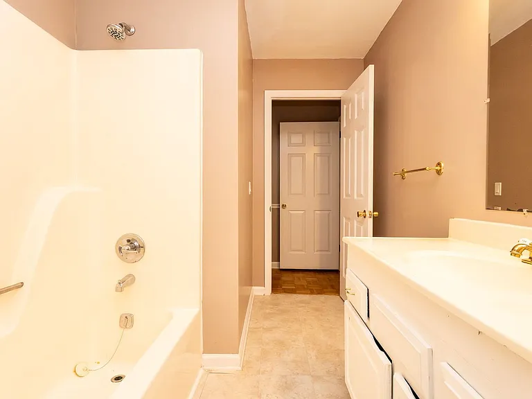 5428 Country Village Dr — Photo 16