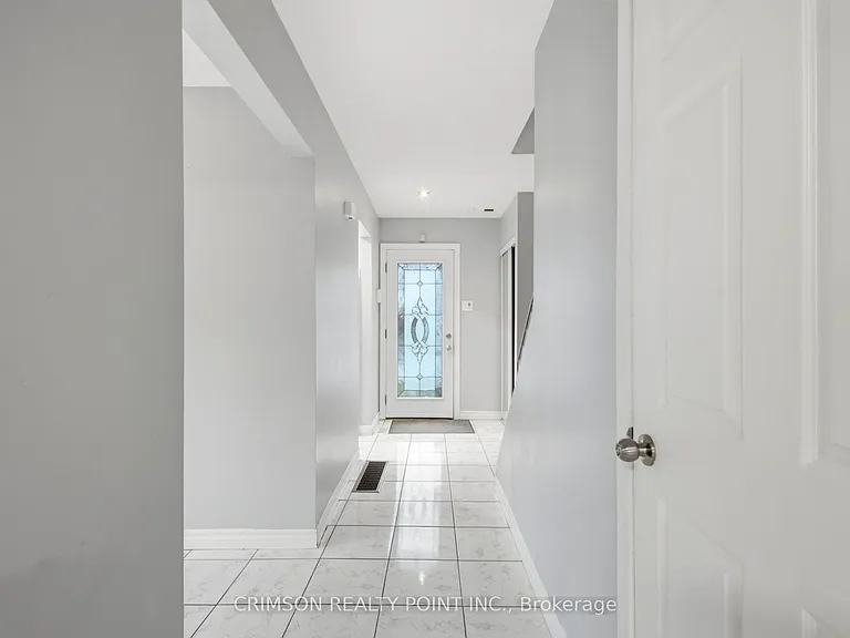 34 Hillbank Trl — Photo 3