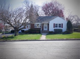 21 Center St, Netcong, NJ 07857