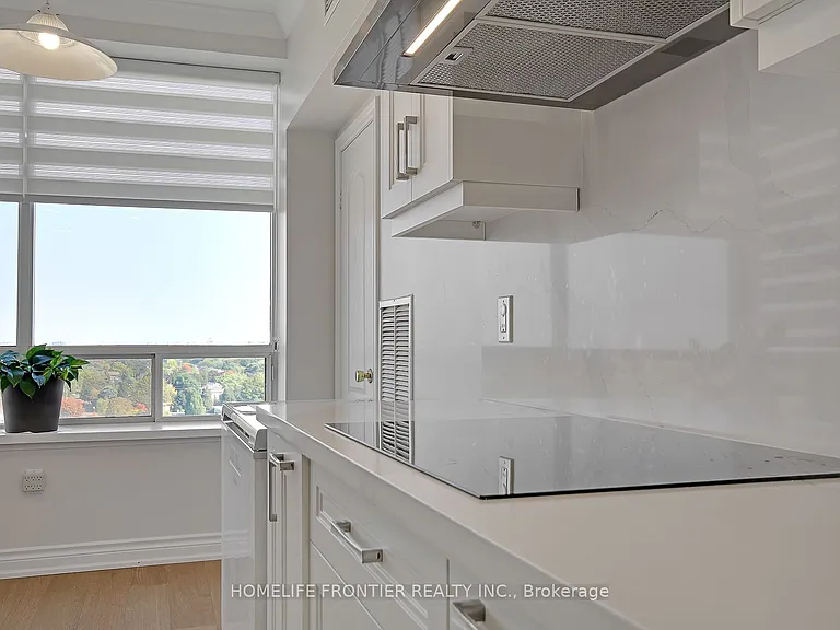 88 Grandview Way #Penthouse 12 — Photo 7