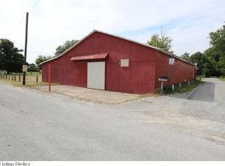 26 Cemetery Rd, Big Clifty, KY 42712