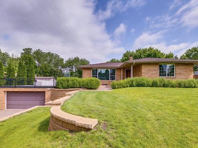 845 Gramsie Rd, Shoreview, MN, 55126