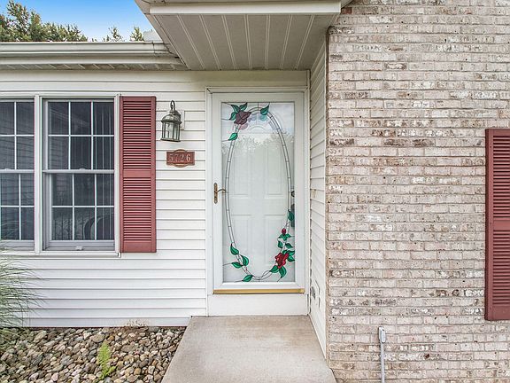 2nd image of 5726 Hillview Dr