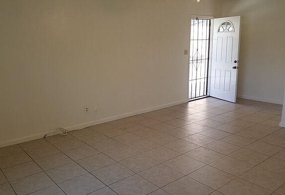 3rd image of 7109 Pearson St