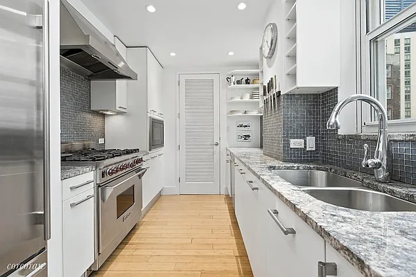 Sold by Corcoran | media 19