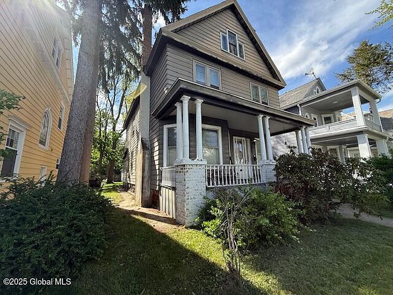 2nd image of 1237 Glenwood Boulevard