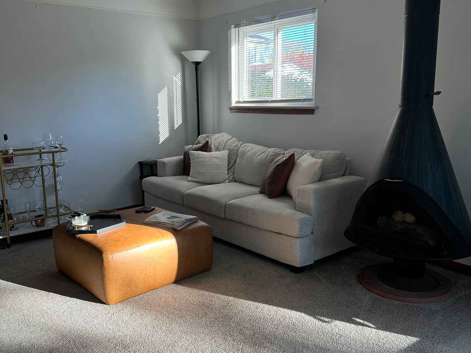 3 bed, 1036 sqft, $1,800 — Photo 2
