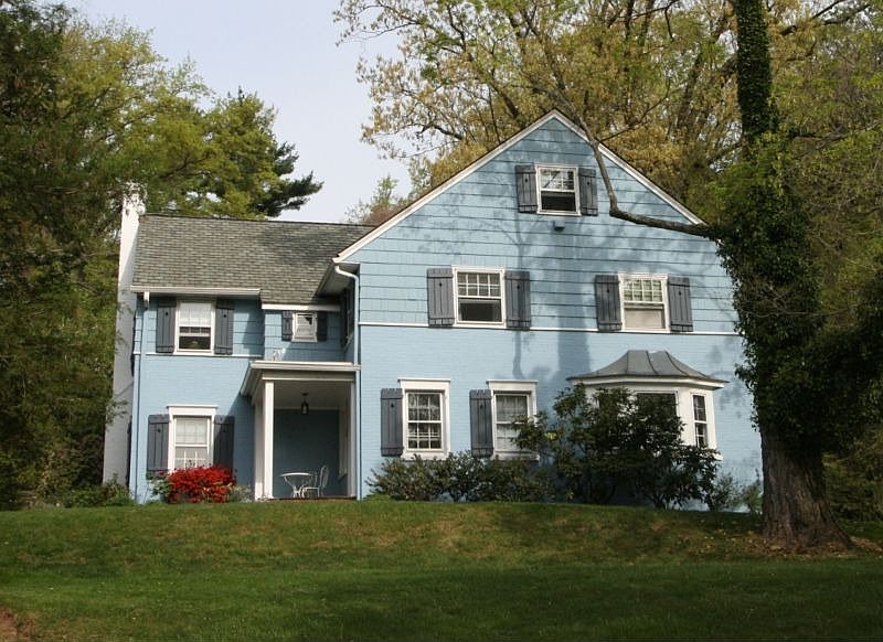 1st image of 1 Woodhill Dr