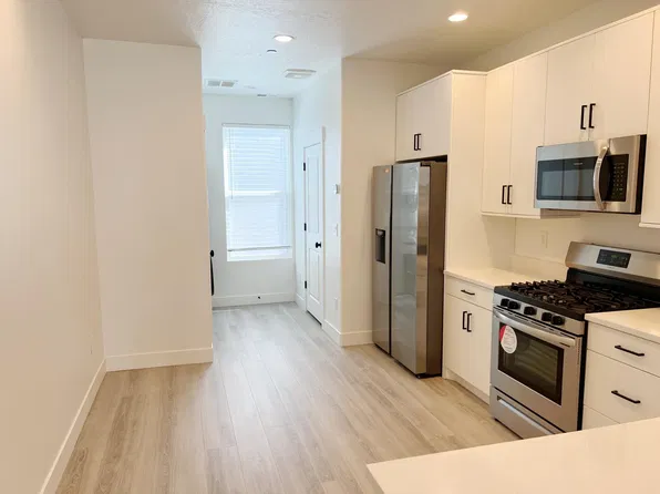 11209 S Freestone Rd, South Jordan, UT 84009