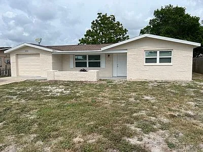 10908 Kingsbridge Rd — Photo 3