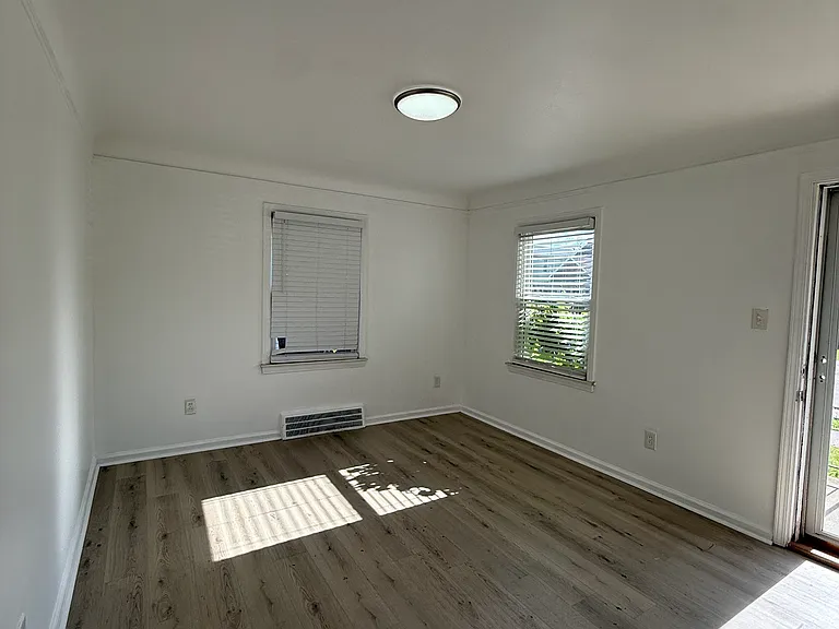 6441 Kendal St — Photo 4