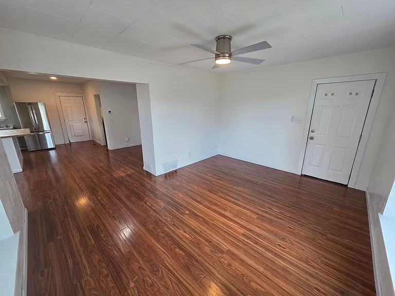 1104 E Rockwell Ave — Photo 5