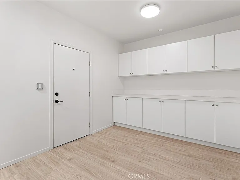 913 N Hilldale Ave #3 — Photo 22
