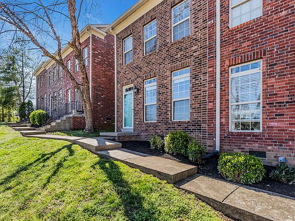 3rd image of 404 Mercomatic Dr APT 104