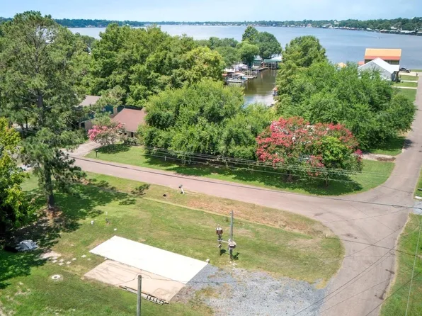 12756 Chenevert St, Ventress, LA 70783