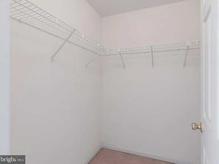 237 Jefferson Ave — Photo 15