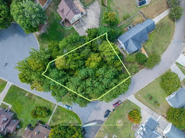 24 Ashberry Ct, Roanoke Rapids, NC 27870