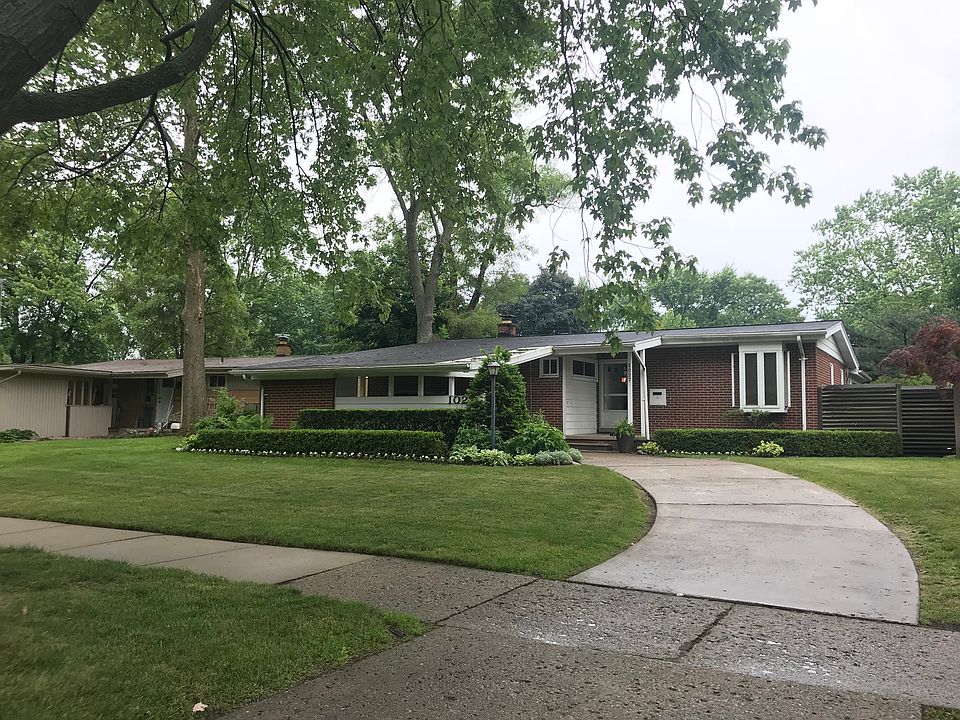 1st image of 1027 Brooklawn Dr