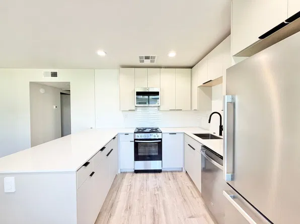 1745 E Arenas Rd APT 7, Palm Springs, CA 92262