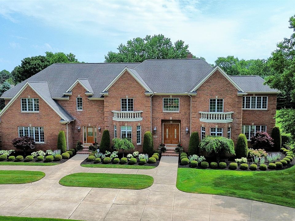 1st image of 5505 Stoneridge Dr