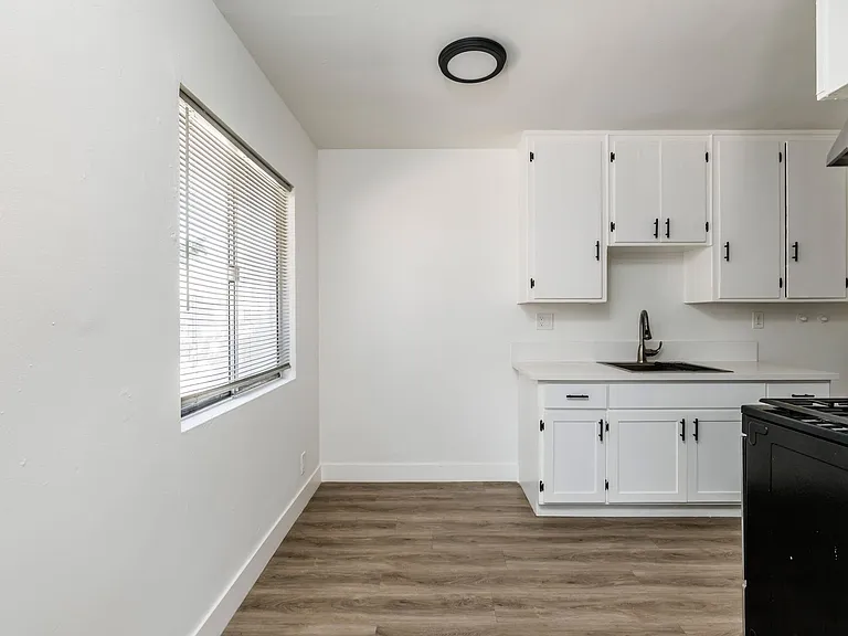 6115 Cherry Ave — Photo 7