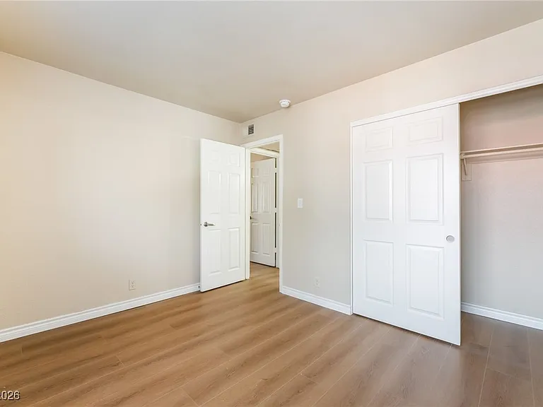 5121 River Glen Dr #144 — Photo 12