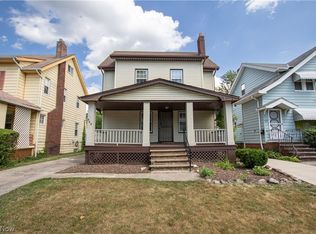 945 Nela View Rd, Cleveland, OH 44112