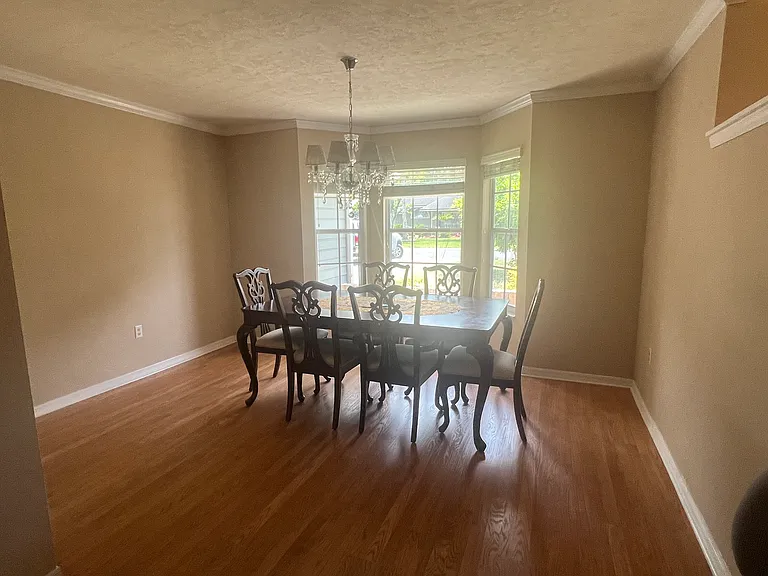 NW 68th Ln — Photo 8