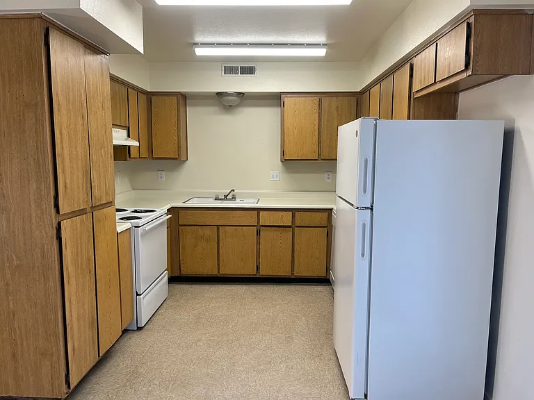 WESTMARC APARTMENT HOMES — Photo 14
