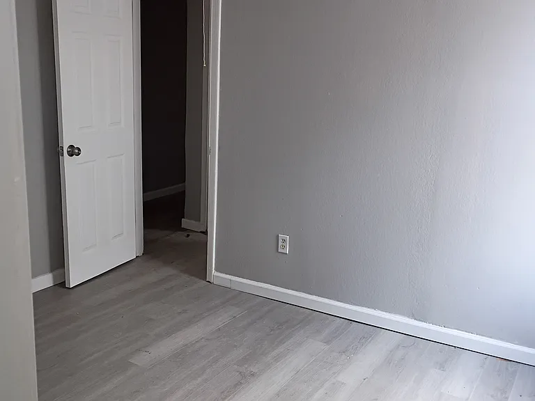 64 Jackson St #1L — Photo 4