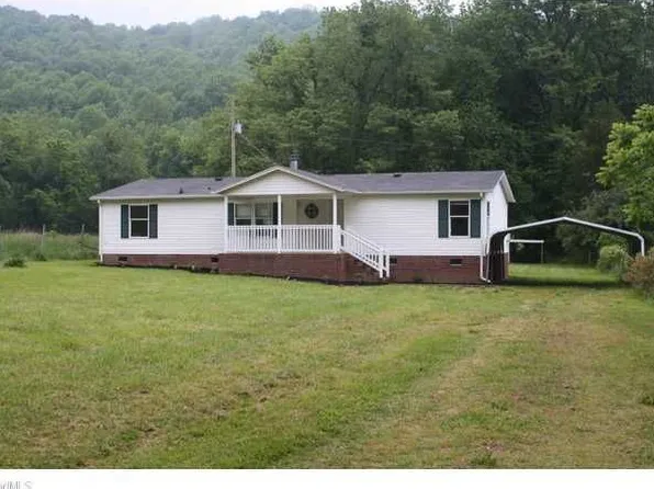 1276 Parkwood Rd, Lambsburg, VA 24351